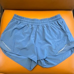 Lululemon Hotty Hot Shorts 4” - Blue